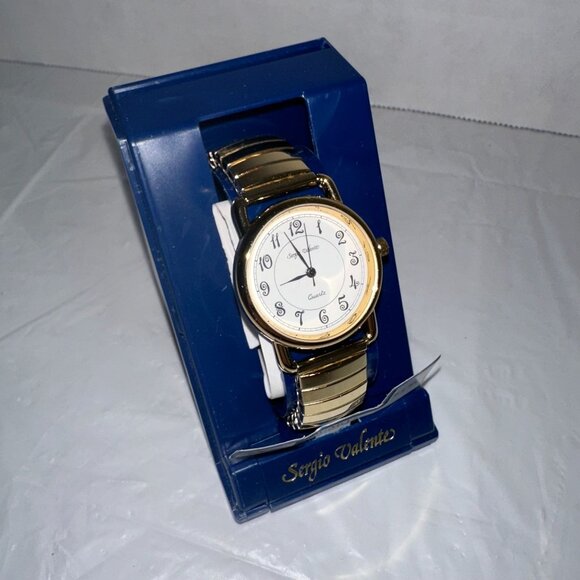 Sergio Valente Quartz Gold-Tone Watch In Display Case - Picture 4 of 4